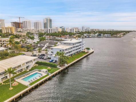 1201 S Riverside Drive Pompano Beach FL 33062