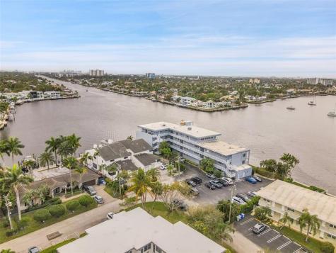 1201 S Riverside Drive Pompano Beach FL 33062