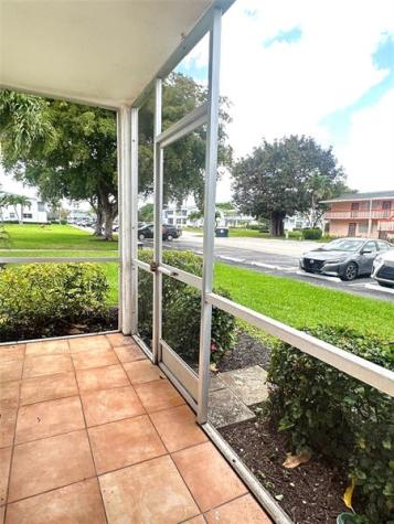 492 Tilford W Deerfield Beach FL 33442