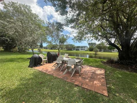 492 Tilford W Deerfield Beach FL 33442