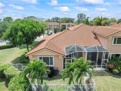 5733 NW 127th Te Coral Springs FL 33076