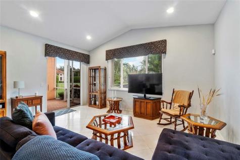 5733 NW 127th Te Coral Springs FL 33076