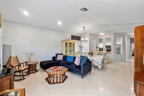 5733 NW 127th Te Coral Springs FL 33076