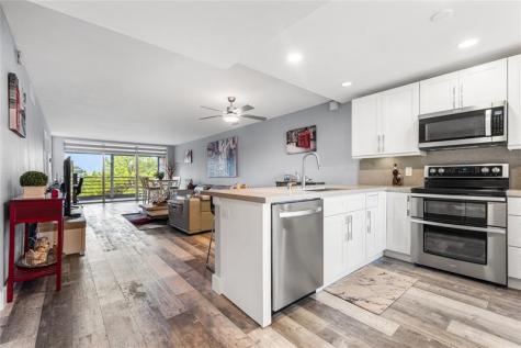 535 Oaks Drive Pompano Beach FL 33069