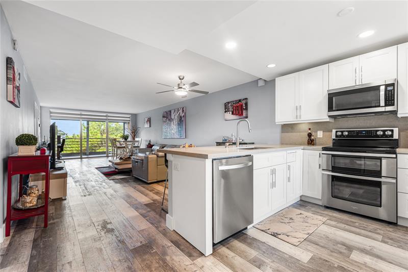 535 Oaks Drive Pompano Beach FL 33069