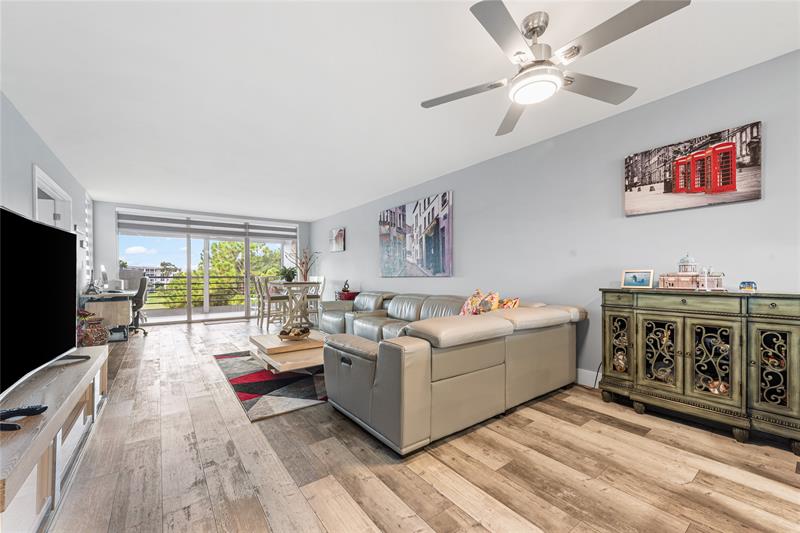 535 Oaks Drive Pompano Beach FL 33069