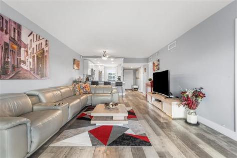 535 Oaks Drive Pompano Beach FL 33069