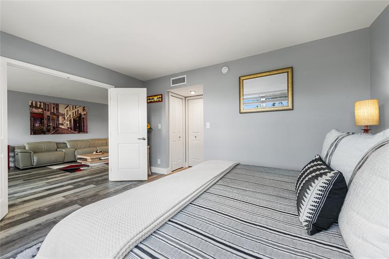 535 Oaks Drive Pompano Beach FL 33069