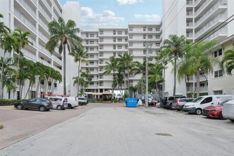 3100 NE 48th Street Fort Lauderdale FL 33308