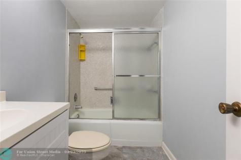 2731 NE 14th Street Causeway Pompano Beach FL 33062
