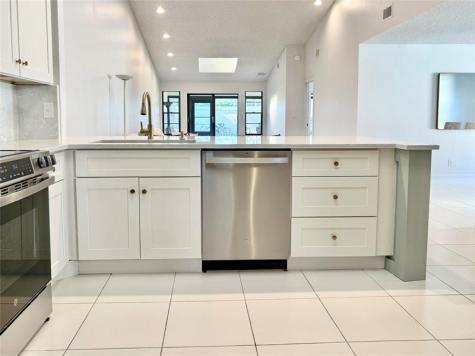 5869 Sunswept Lane Boynton Beach FL 33437