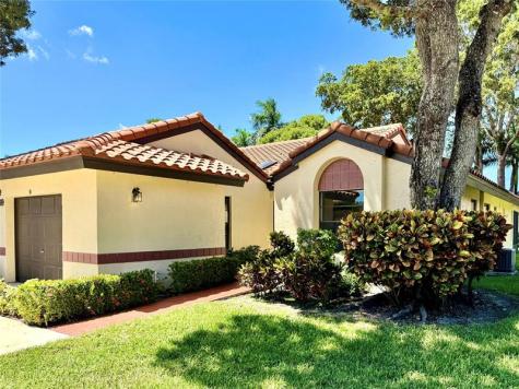 5869 Sunswept Lane Boynton Beach FL 33437