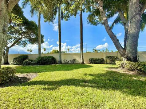 5869 Sunswept Lane Boynton Beach FL 33437