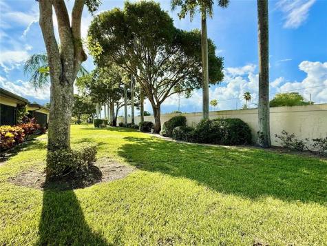 5869 Sunswept Lane Boynton Beach FL 33437