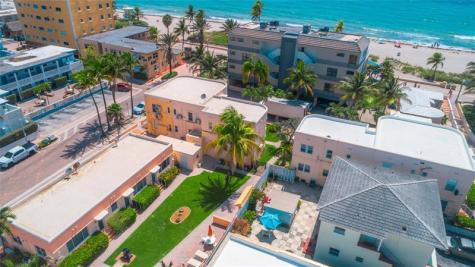 311 Connecticut Street Hollywood FL 33019