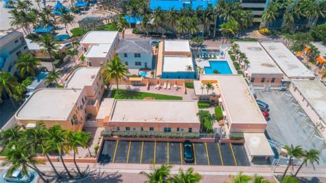 311 Connecticut Street Hollywood FL 33019