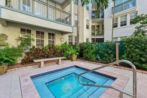 533 NE 3rd Avenue Fort Lauderdale FL 33301