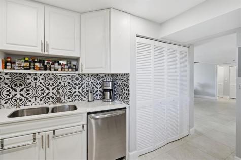 3910 Inverrary Boulevard Lauderhill FL 33319