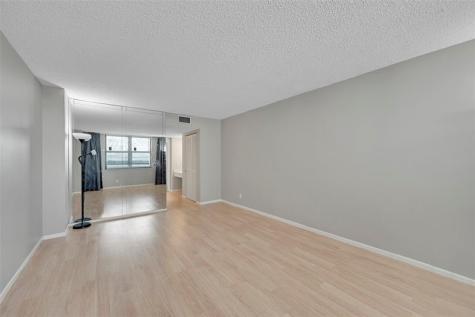 2301 S Ocean Drive Hollywood FL 33019