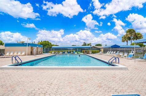 5250 Las Verdes Circle Delray Beach FL 33484
