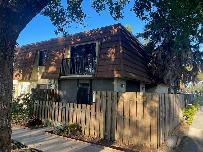 4887 NW 94th Terrace Sunrise FL 33351