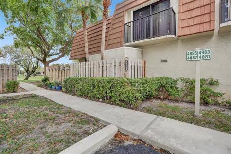 4887 NW 94th Terrace Sunrise FL 33351