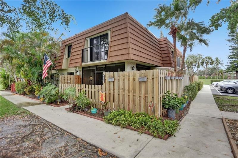 4887 NW 94th Terrace Sunrise FL 33351