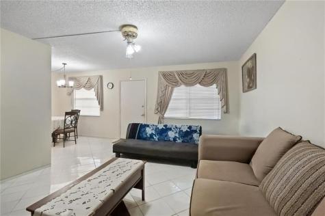 1401 SW 135th Terrace Hollywood FL 33027