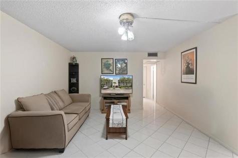 1401 SW 135th Terrace Hollywood FL 33027