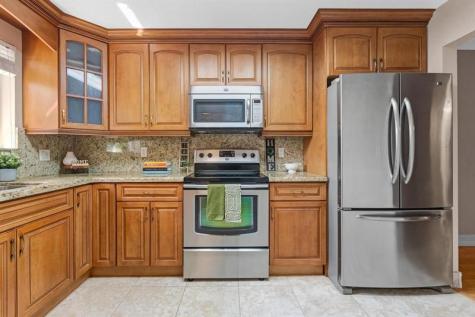 1916 Discovery Circle E Deerfield Beach FL 33442