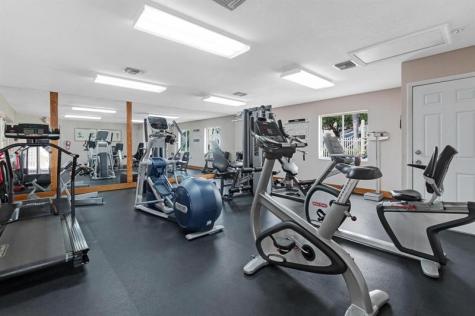 1916 Discovery Circle E Deerfield Beach FL 33442