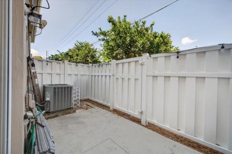 245 Riviera Circle Weston FL 33326
