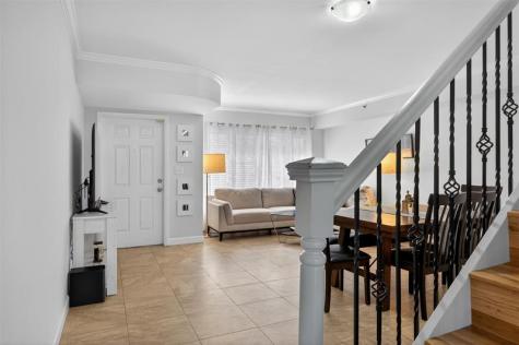 245 Riviera Circle Weston FL 33326