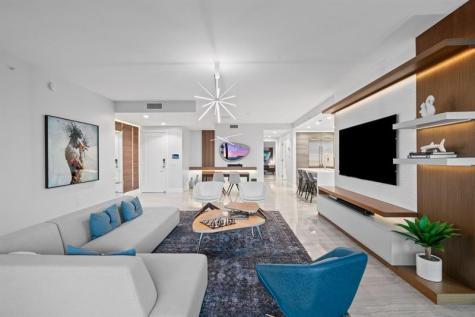 100 E Las Olas Boulevard Fort Lauderdale FL 33301