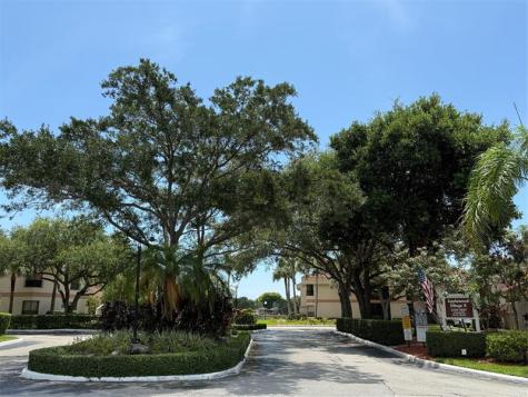 2768 S Carambola Circle S Coconut Creek FL 33066