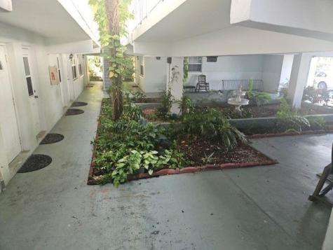 2404 NE 33rd Avenue Fort Lauderdale FL 33305