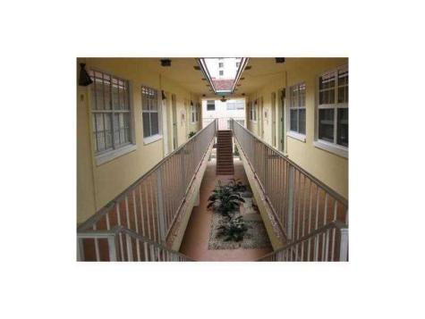 2404 NE 33rd Avenue Fort Lauderdale FL 33305