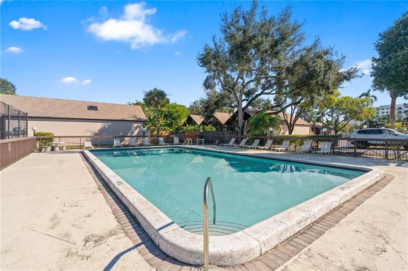 639 N University Drive Plantation FL 33324