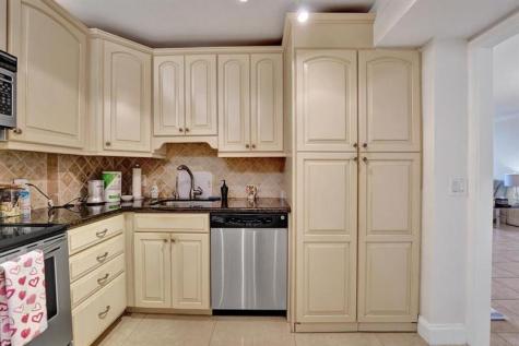 2000 S Ocean Boulevard Lauderdale By The Sea FL 33062