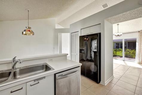 10890 Sea Hibiscus Lane Tamarac FL 33321