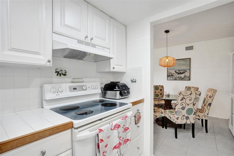 711 SE 7th Avenue Pompano Beach FL 33060