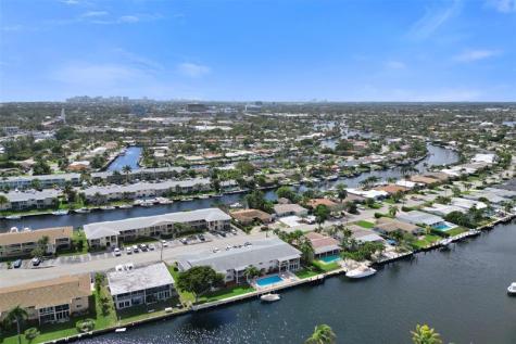 711 SE 7th Avenue Pompano Beach FL 33060