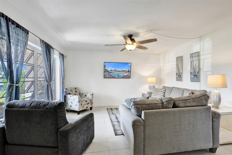 711 SE 7th Avenue Pompano Beach FL 33060