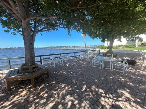 175 SE Saint Lucie Boulevard Stuart FL 34996