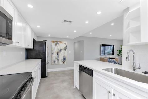 2900 NE 30th Street Fort Lauderdale FL 33306