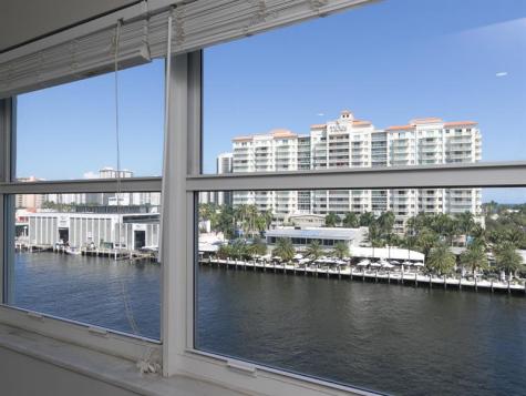 2900 NE 30th Street Fort Lauderdale FL 33306