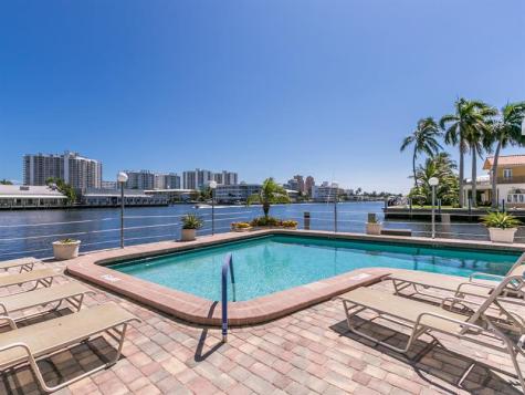 2900 NE 30th Street Fort Lauderdale FL 33306