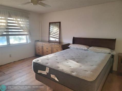 8120 SW 24th Street North Lauderdale FL 33068