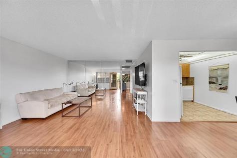 1901 Bermuda Circle Coconut Creek FL 33066