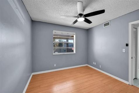 906 Twin Lakes Drive Coral Springs FL 33071